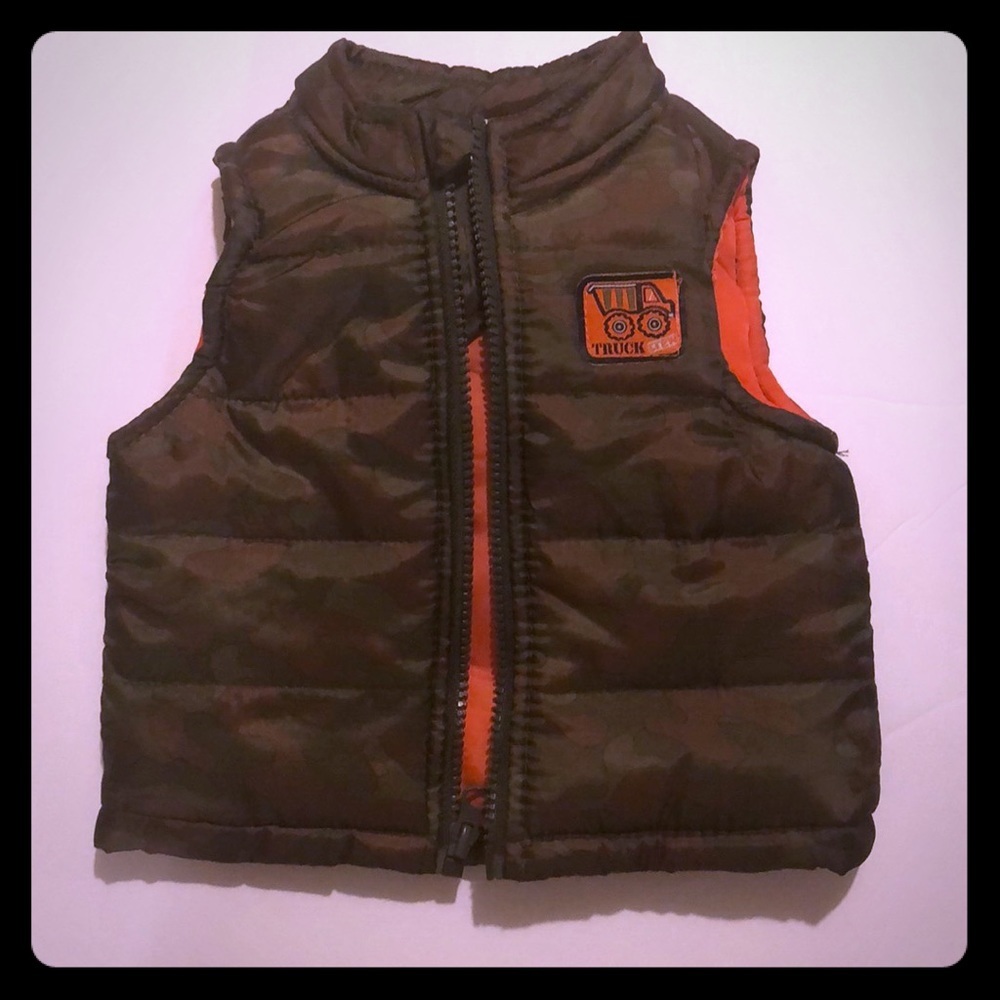 Long sleeve tee, puffer vest set
